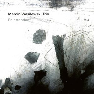 Marcin Wasilewski Trio - En attendant
